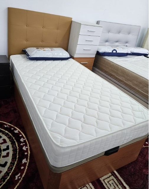 105x190cm matt, 25cm 105x190cm mattress, 25cm thick for only €129.