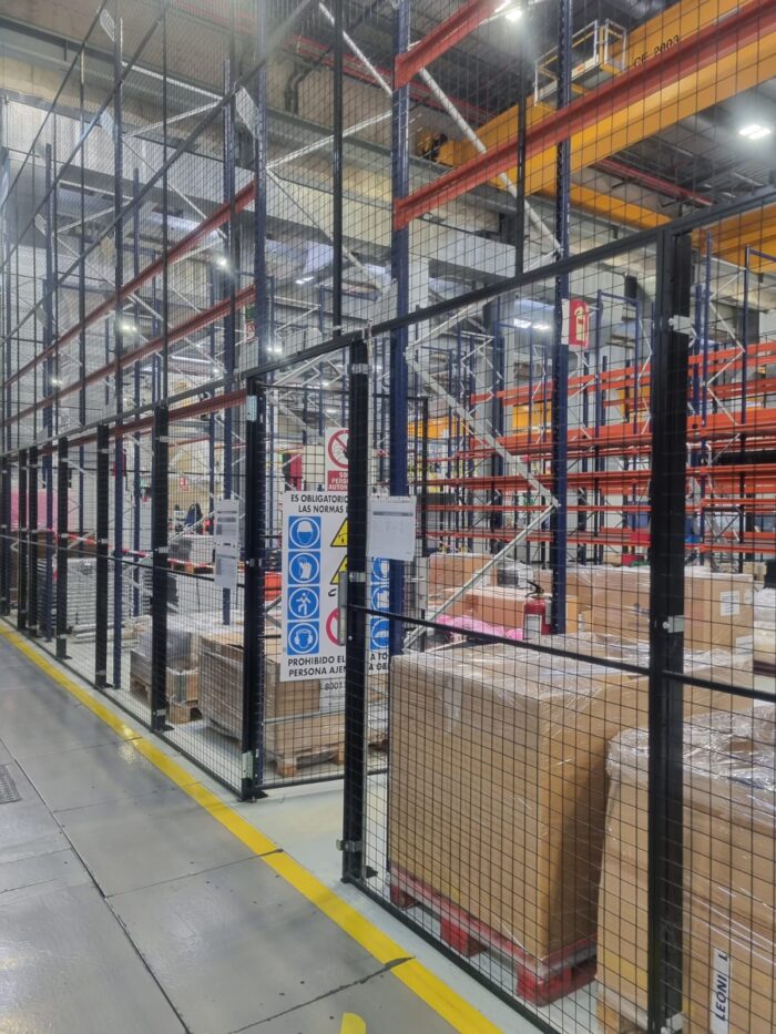 WhatsApp Image 2025-04-23 at 19.24.09 (1) Estanterías industriales segunda mano en Barcelona